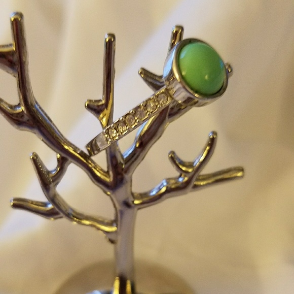 Lia Sophia fashion ring - Picture 2 of 4